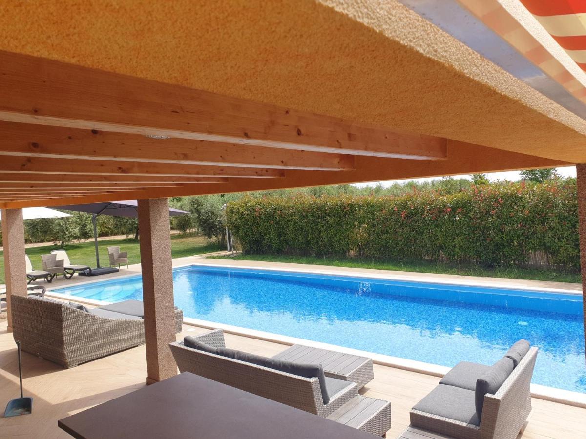Villa Absolute Privacy Новиград Екстериор снимка